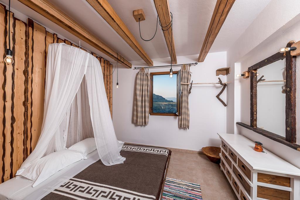 Muse Lindos (Rhodes)